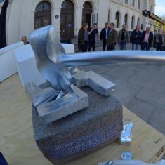 Hammer viktig i symbol i kampen mot Nazismen