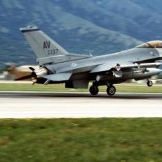 STOPP BOMBINGEN AV LIBYA!